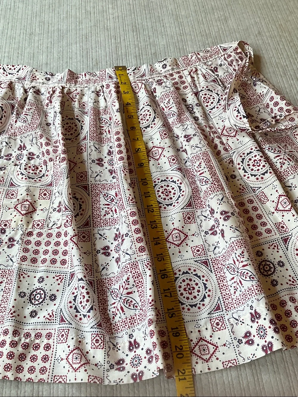 Vintage, handmade 1/2 apron White and dark red, blue